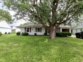 Building Photo - 3029 Chickasaw Ln