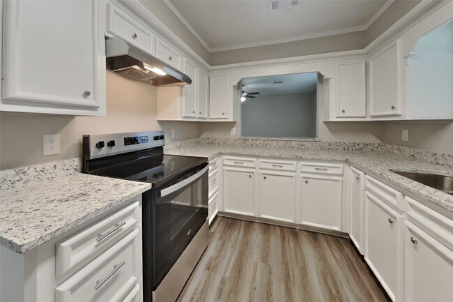 Foto del edificio - 1514 Chestnut Ln