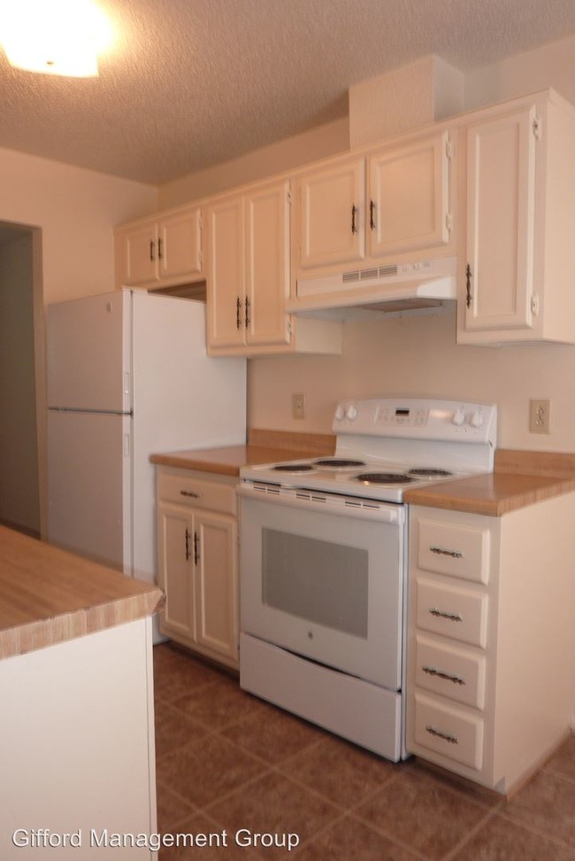 Building Photo - 2 br, 1.5 bath House - 3624 Sylvan Lane