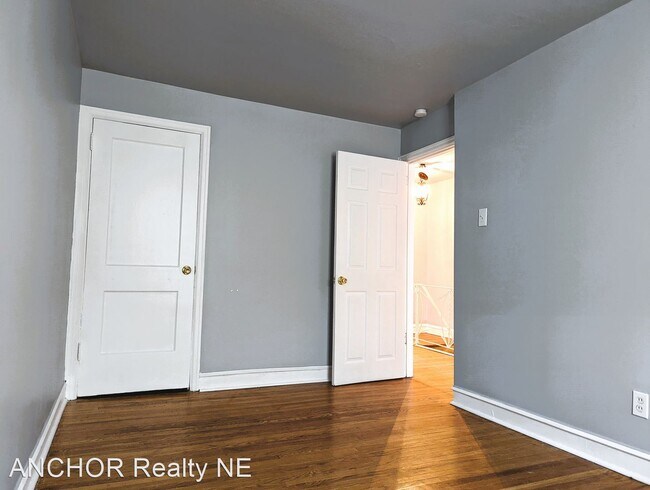 Building Photo - 3 br, 1 bath House - 7720 Thouron St.