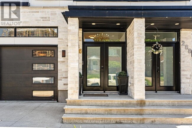 Building Photo - 266 Currell Ave