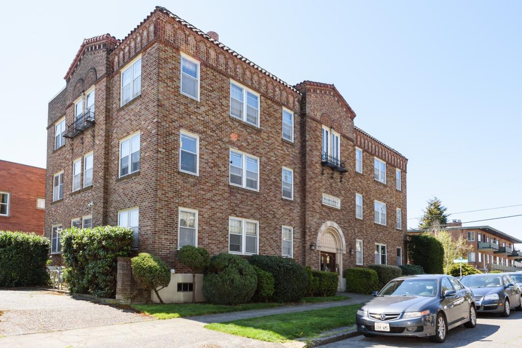 Primary Photo - Sunset Heights - 1 bedroom