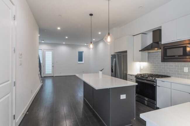 Foto del edificio - 5841 Dolores St