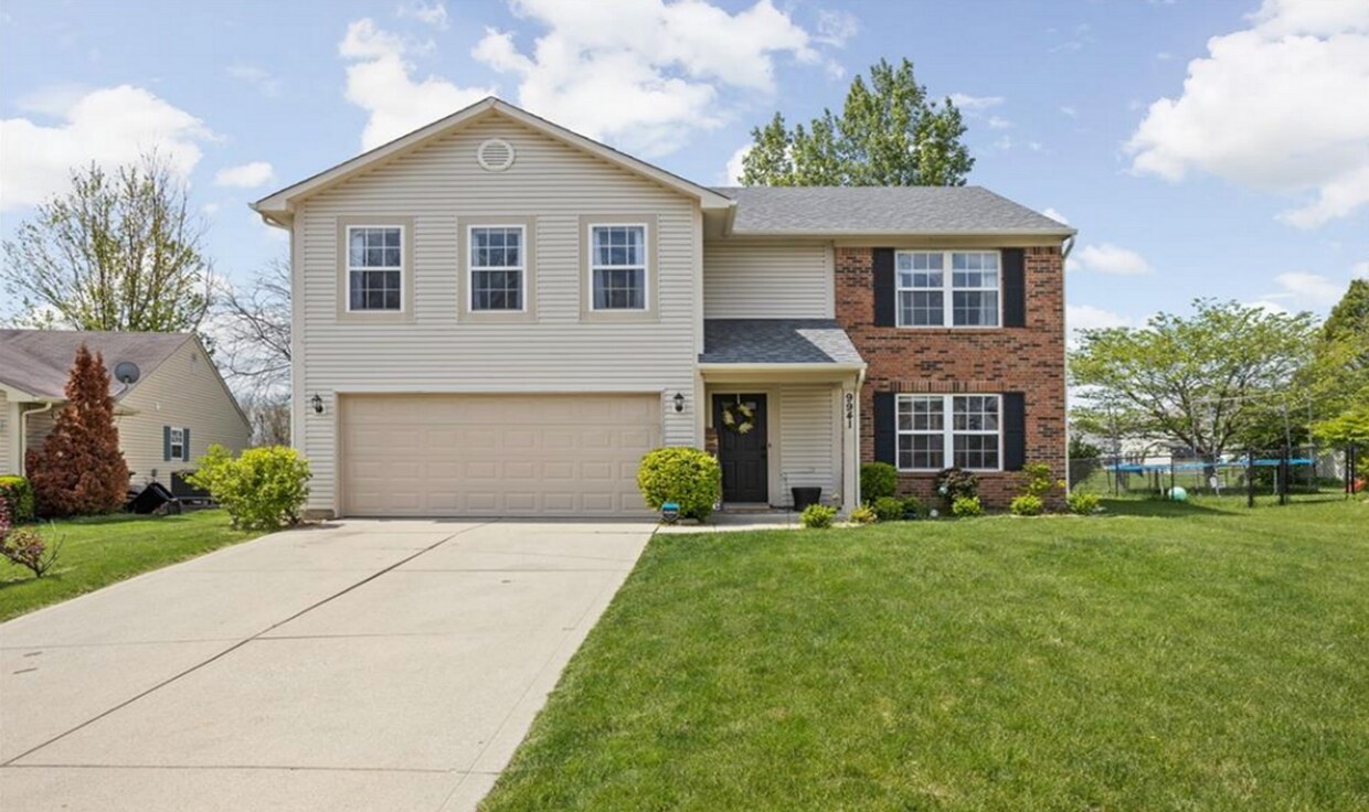 Foto principal - COMING SOON! Beautiful 4 bedroom 2 bath Ho...