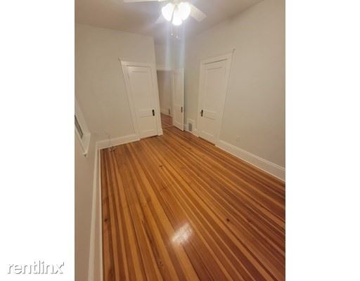 Building Photo - 2 br, 1 bath Condo - 27 King St 3 Unit 3