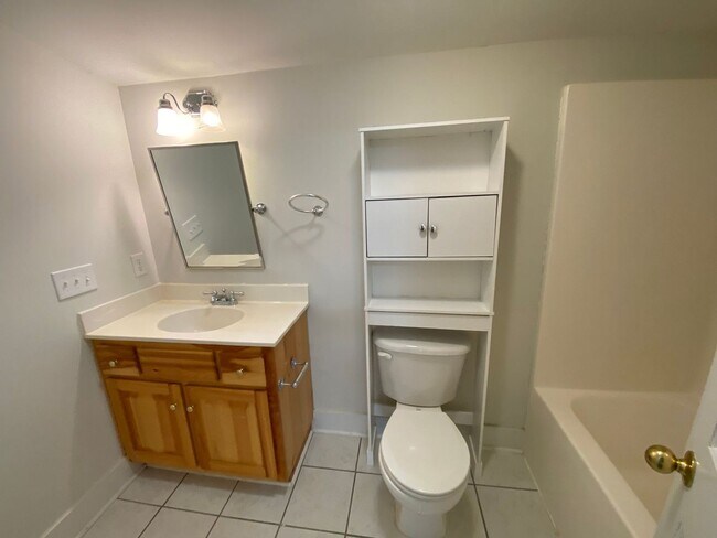 Building Photo - PRE-LEASING FOR AUGUST 2026!