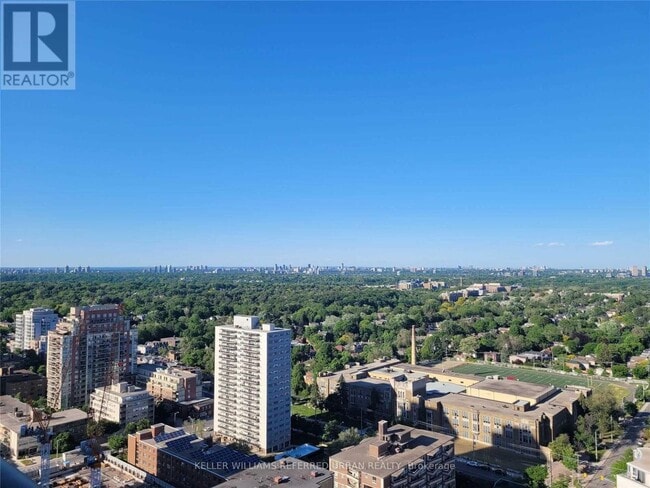 Building Photo - 185 Roehampton Ave