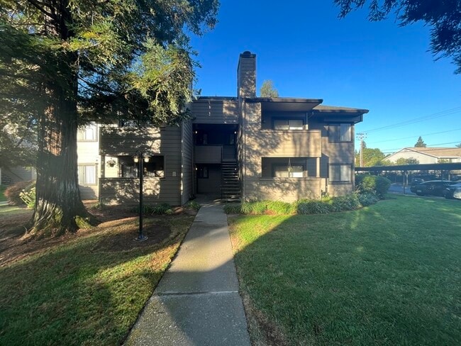 Charming 1 bedroom, 1 bathroom condo in Sacramento - Charming 1 bedroom, 1 bathroom condo in Sacramento
