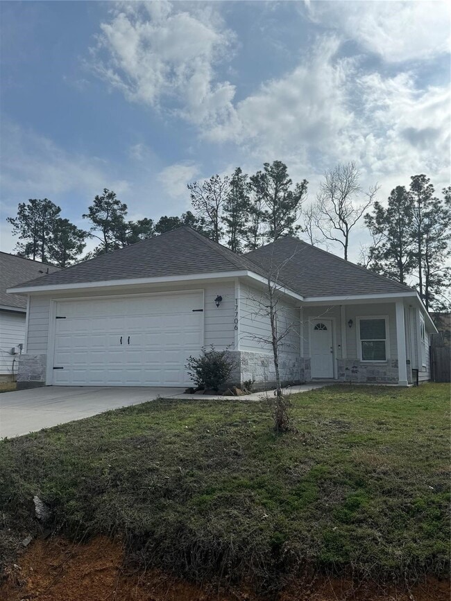Building Photo - 17706 Cedar Crst Dr