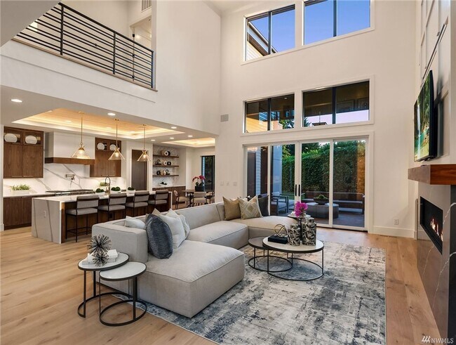 Foto del edificio - Stunning House For Rent