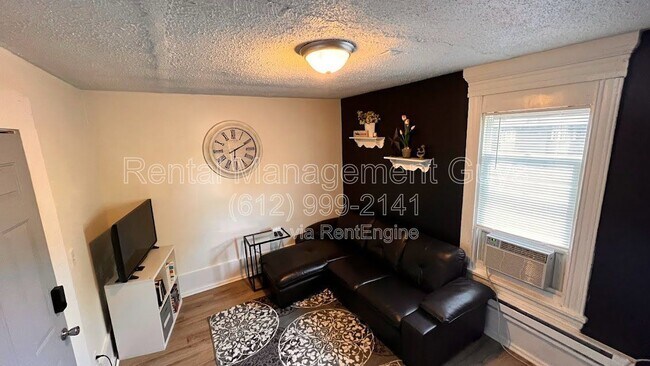 Foto del edificio - 3245 3rd Ave S