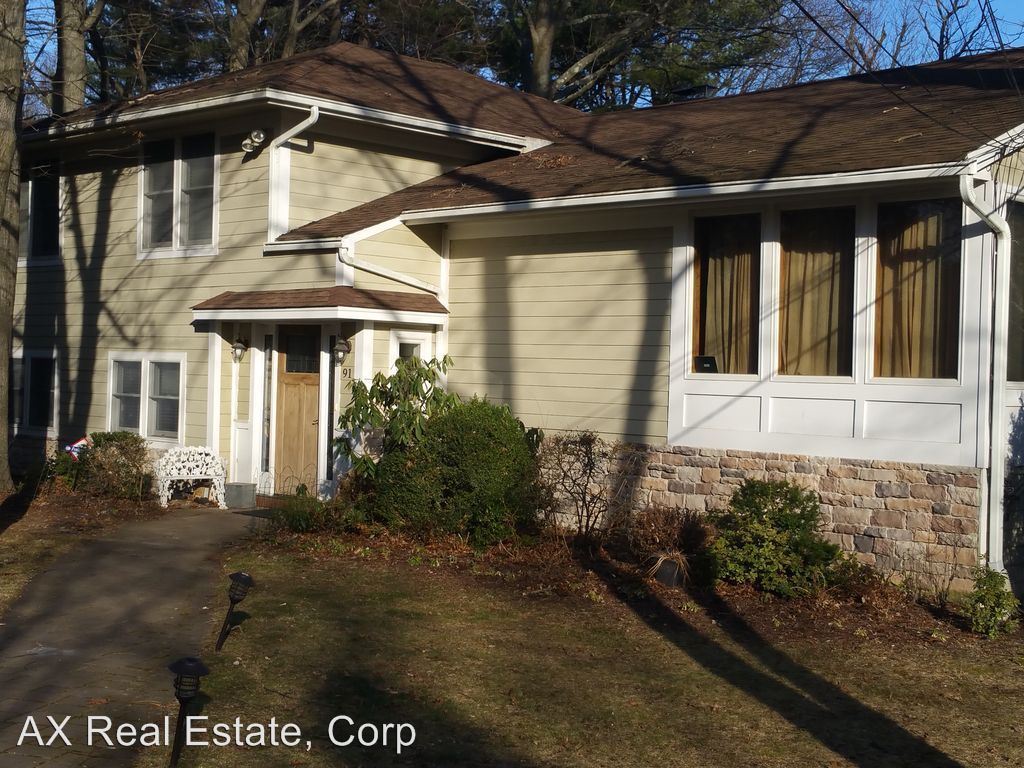 Foto principal - 91 Highland Rd