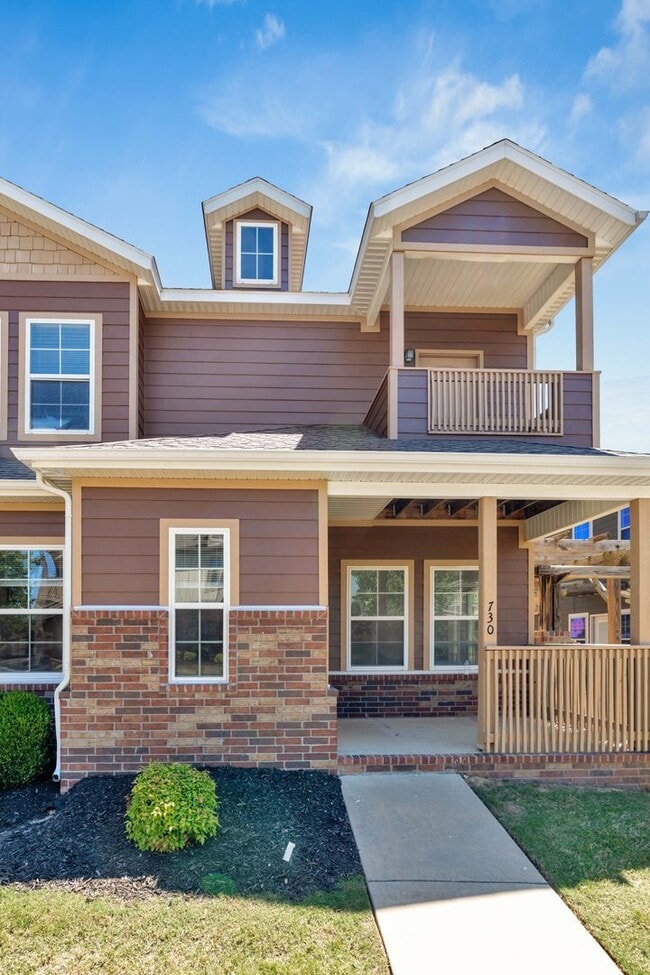 Building Photo - 732 N Wordsworth Ln