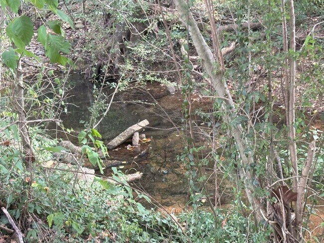 Foto del edificio - 511 Bud Ave