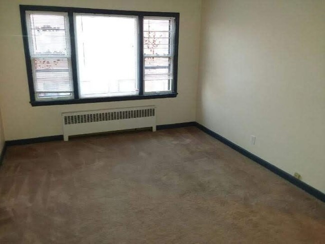 Foto del edificio - 332 N 75th St