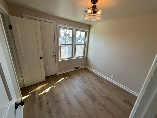 Foto del edificio - 1217 N 9th St