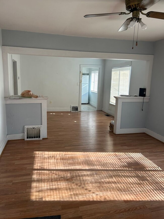 Building Photo - 14 Gerdon Ave