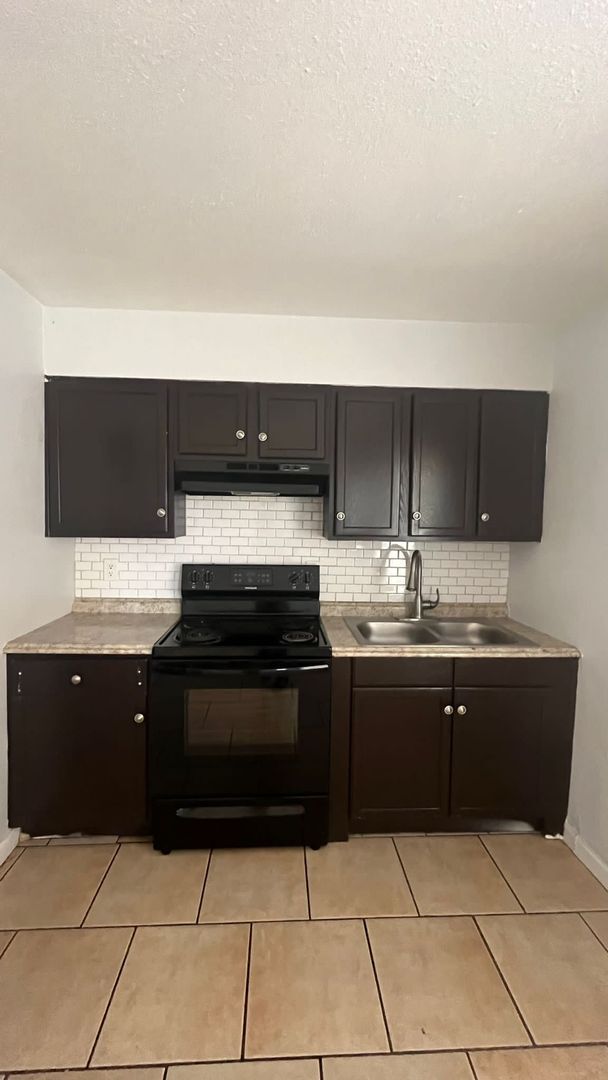 Foto del edificio - 1636 W Garfield St