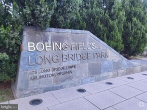 Building Photo - 1300 Crystal Dr