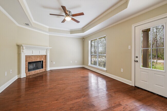 Foto del edificio - 14382 Carrol Ave