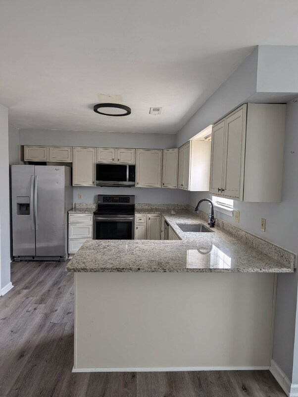 Foto del edificio - 2444 Rollingview Ct