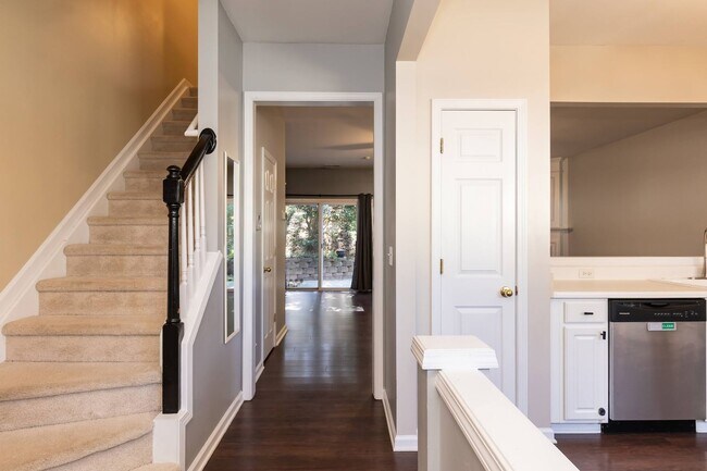 Foto del edificio - Beautifully Maintained Home!