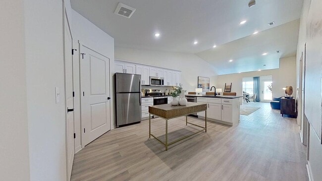 Forestwood-Cocina - Arabella Apartments