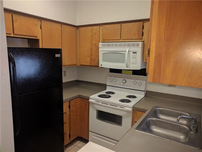 Building Photo - 2510 San Gabriel St
