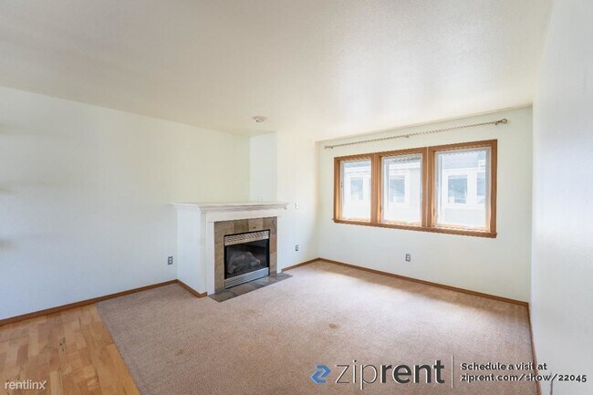 Foto del edificio - 3 br, 2 bath Townhome - 7708 Highland Park...