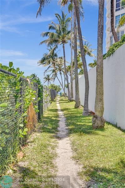 Building Photo - 1481 S Ocean Blvd