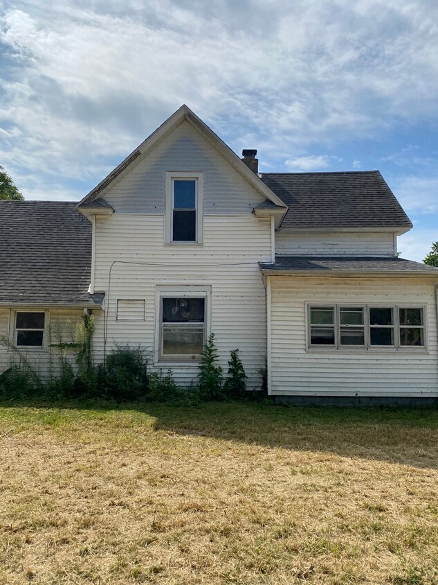 Primary Photo - 21 Schultz St