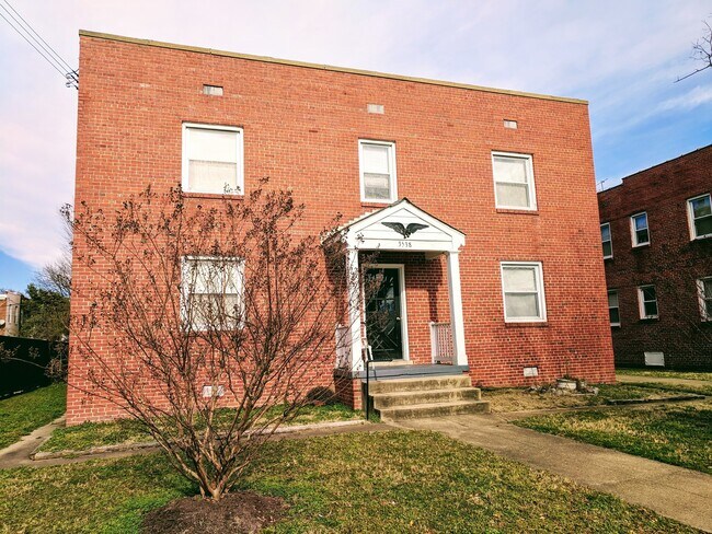 Foto del edificio - 3538 Floyd Ave