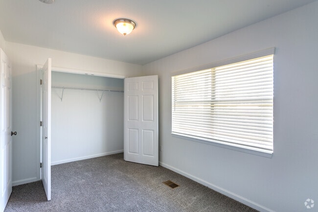 2HAB, 2,5BA - habitación 2 - Tyndall Pointe Townhomes