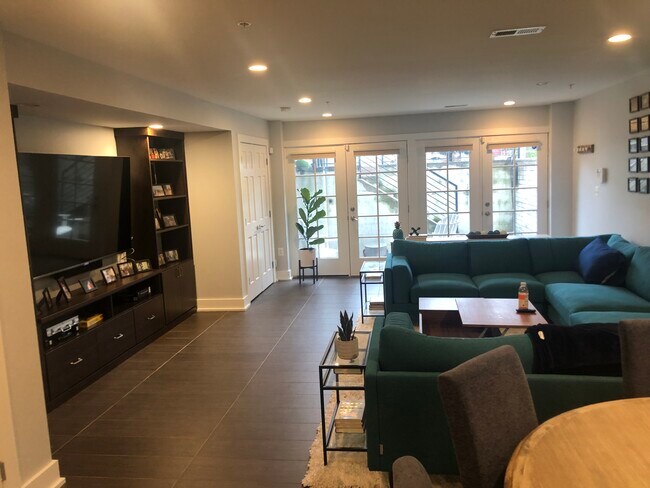 Foto del edificio - 763 Morton St NW