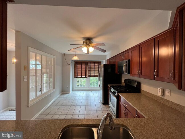 Foto del edificio - 12002 Lisa Marie Ct