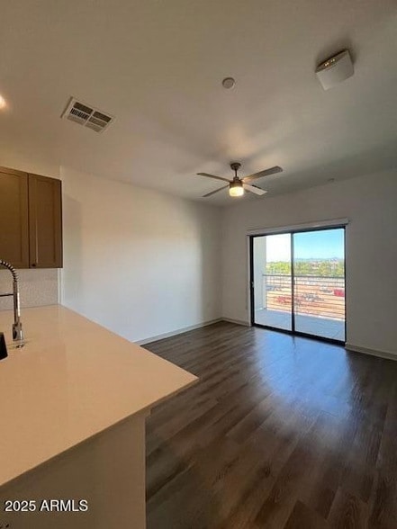 Foto del edificio - 1225 N Arizona Ave