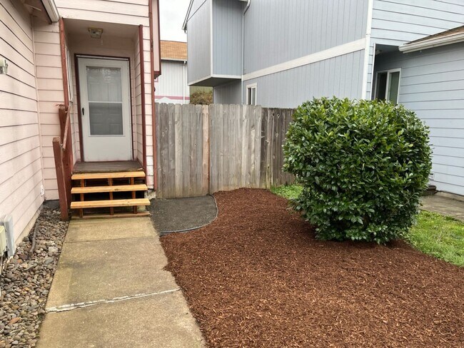 Foto del edificio - *Move In Special, Half off Rent! (See ad for details)*3 Bedroom Home!