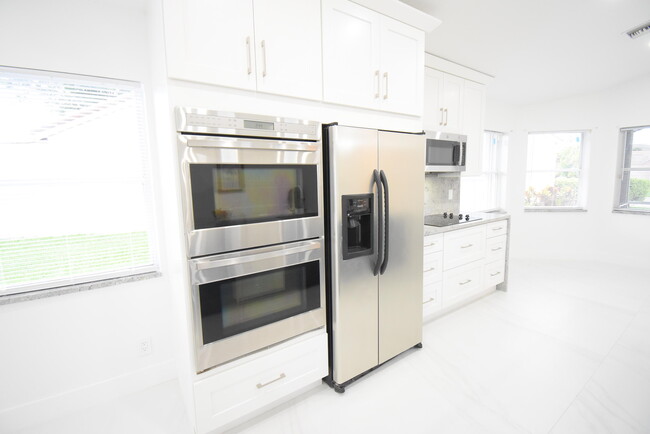 Foto del edificio - 11071 Baybreeze Way