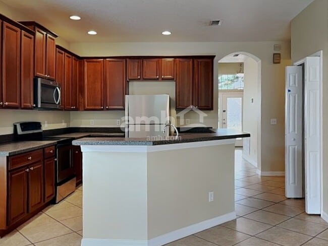 Foto del edificio - 1619 Lakelet Loop