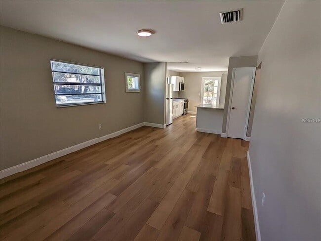 Foto del edificio - 1922 Springtime Ave