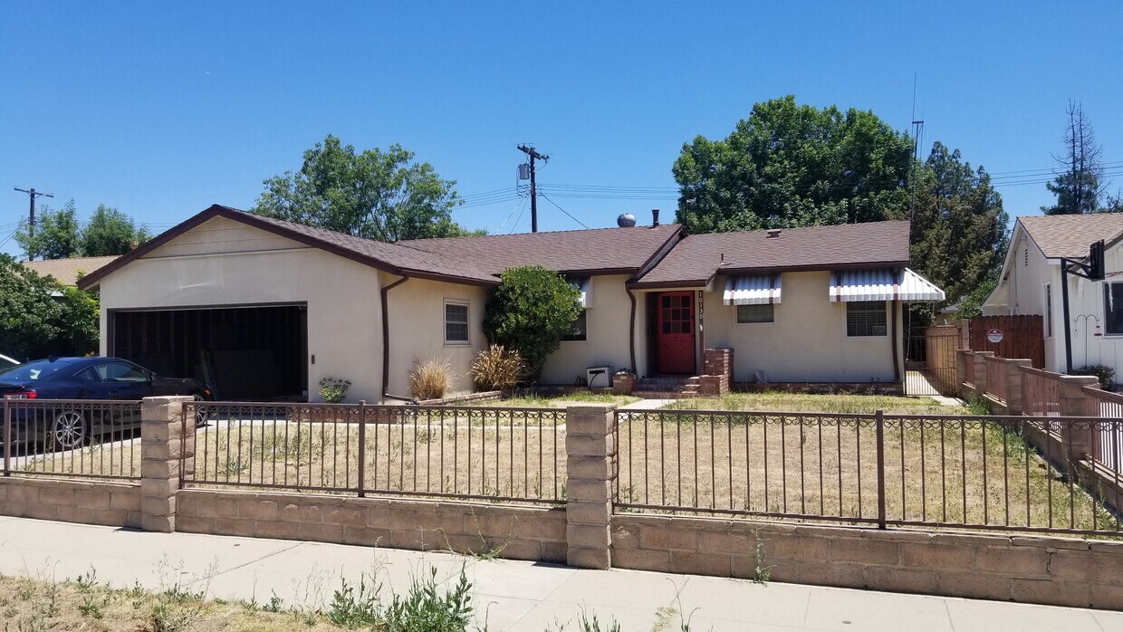 10138 Jordan Ave, Los Angeles, CA 91311 House Rental in Los Angeles