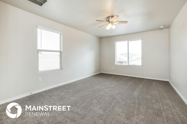 Foto del edificio - 8285 W Kittiwake Ln