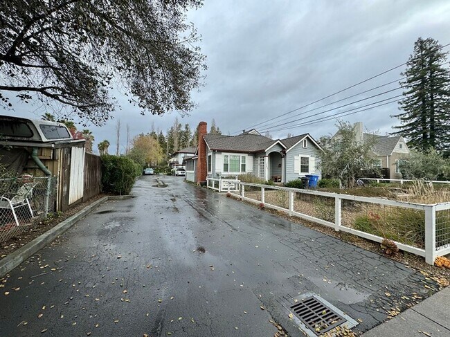 Foto del edificio - Pine Street, 2660-2670