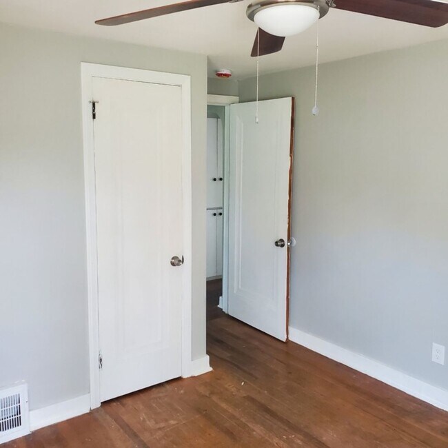 Foto del edificio - 3BDRM HOUSE FOR RENT