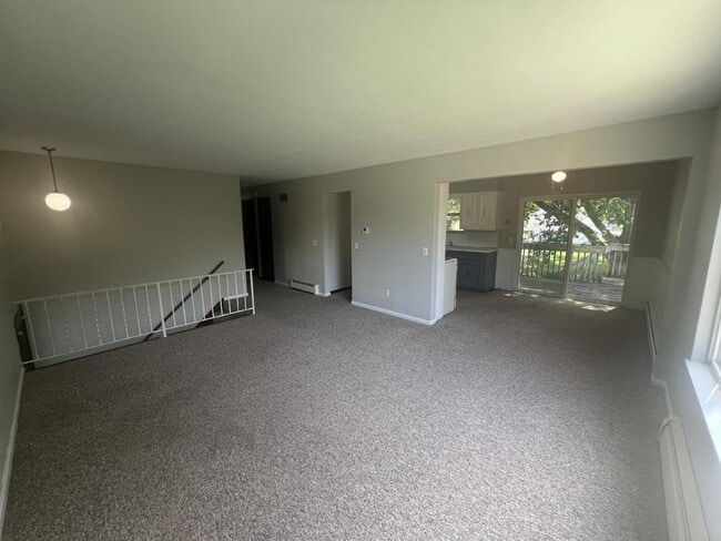 Building Photo - Jenison 2 Bedroom