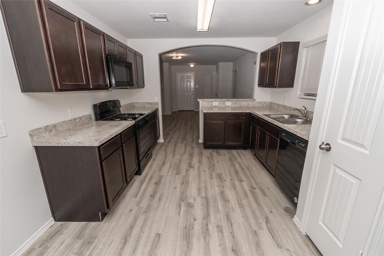 Building Photo - 2629 Lina Dr