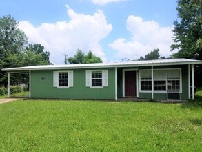 Building Photo - 2105 Ginger St