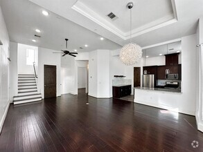 Building Photo - 2014 Sabine St
