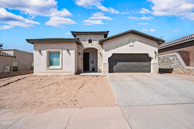 Building Photo - 869 Eastwell Dr