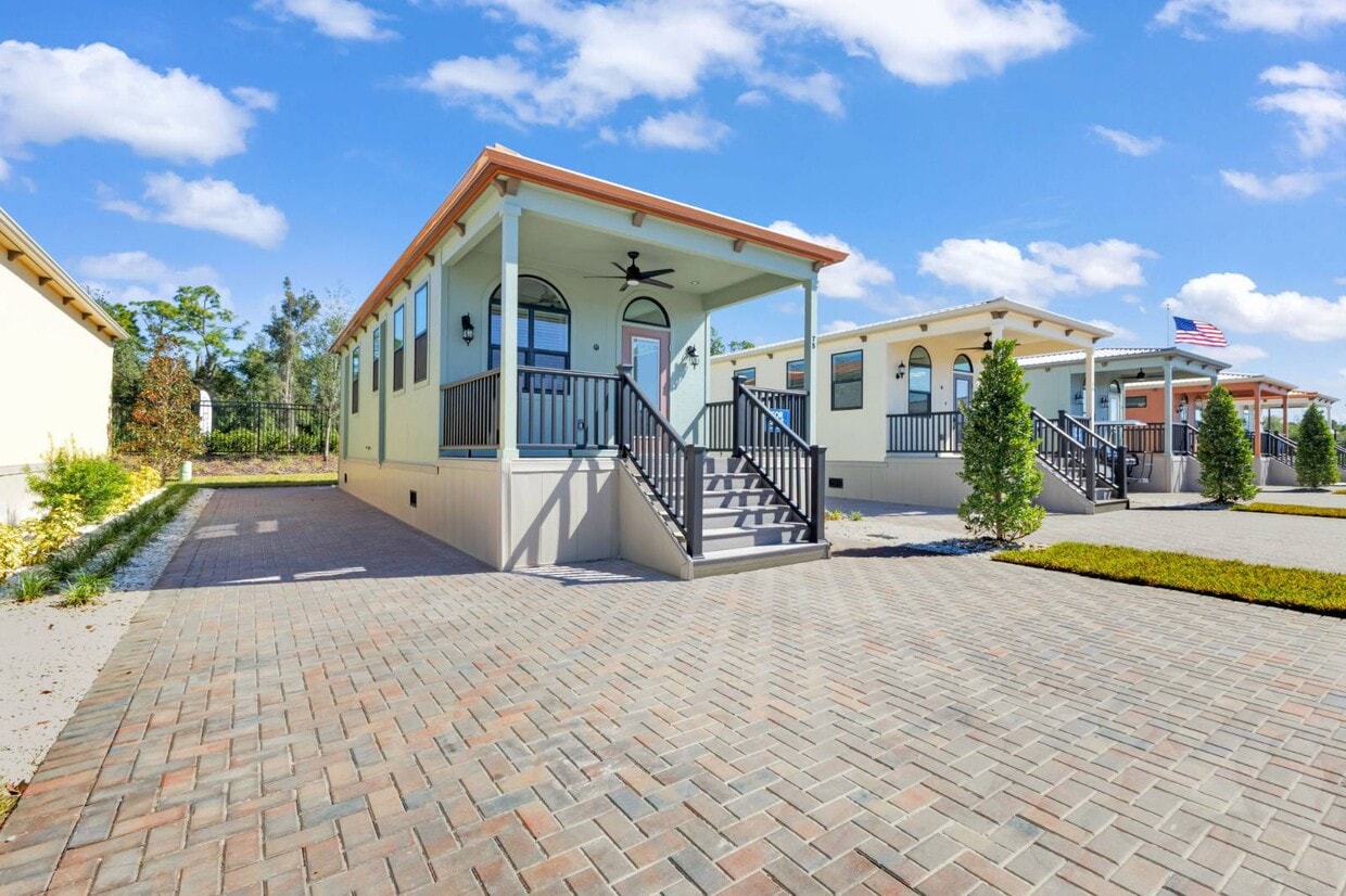 Primary Photo - 6165 Talon Bay Dr